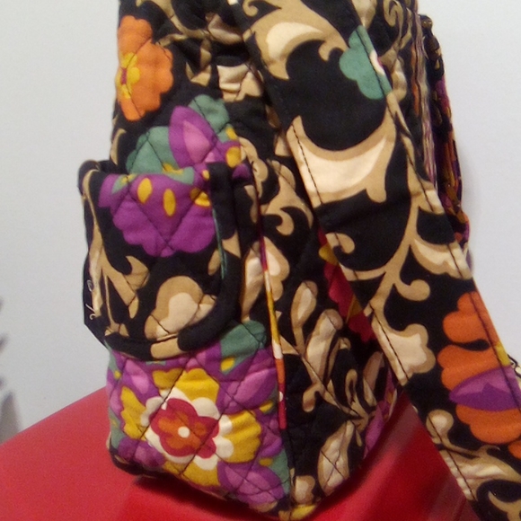 Beautiful Pattern Vera Bradley Shoulder Bag Retired Print - Picture 11 of 13